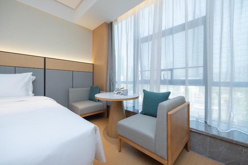JI Hotel Shenzhen Pingshan Railway Station Baolong Metro Station - image 8