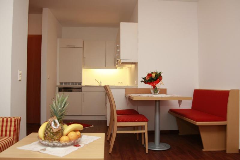 One-Bedroom Apartment image 3