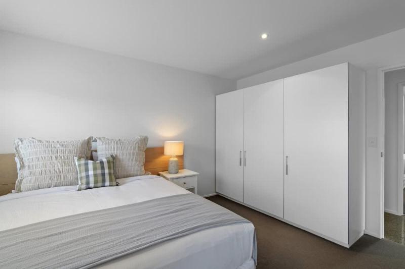 Hawkesbury Executive Home - image 16