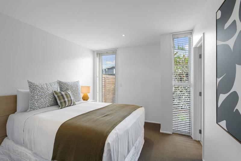 Hawkesbury Executive Home - image 11