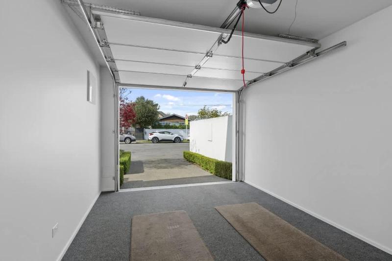Hawkesbury Executive Home - image 2