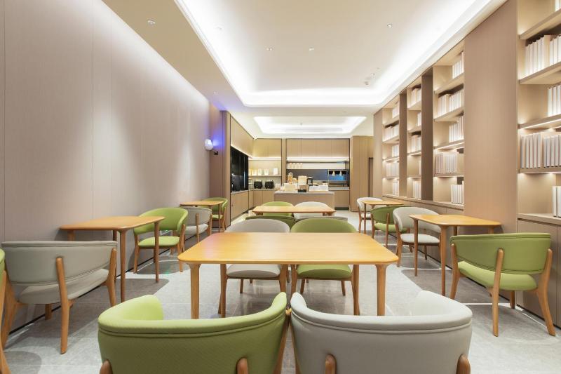 JI Hotel Wuhan Jianghan Road Pedestrian Street Henglong Plaza - image 3