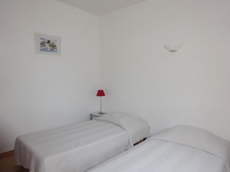 Standard Two-Bedroom House (6 Adults) image 4