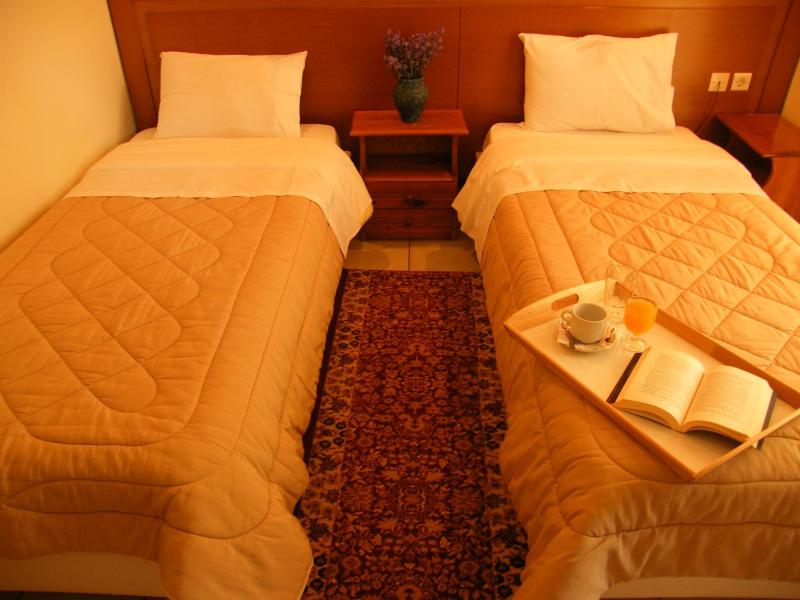 Single Room image 3