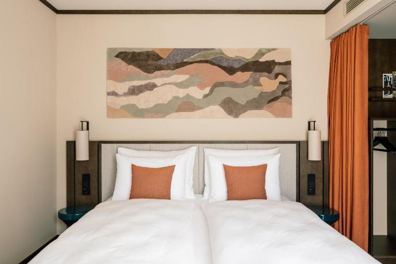 Hotel Schani City - image 11