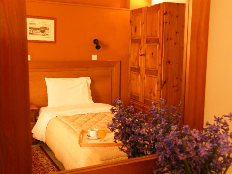 Single Room image 2