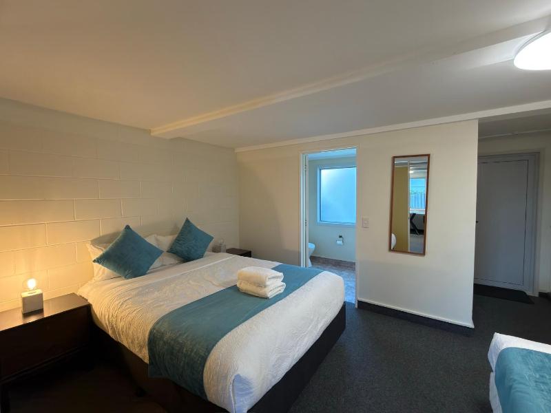 Mountain View Motel - image 21
