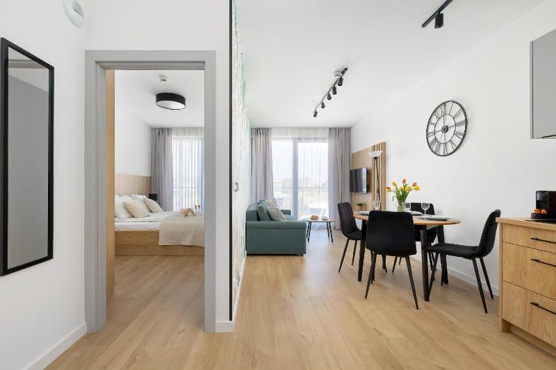 Klimatyzowane Apartamenty Art Lake w Mielnie z Parkingiem i Basenem by Noclegi Renters - image 41