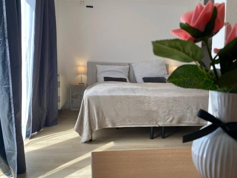 Terrasse Double Studio Apartments - image 7