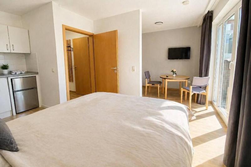Terrasse Double Studio Apartments - image 3