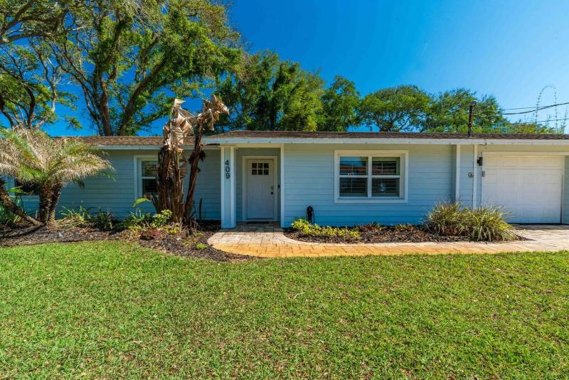 Vilano Beach I Ocean - Private Pool - Fire Pit home - image 6