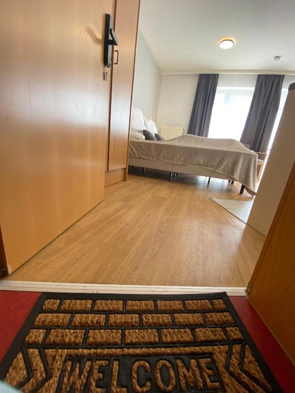 Terrasse Double Studio Apartments - image 6