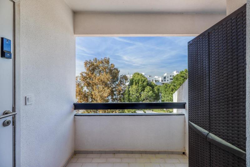 Tenis Golf and Sea - image 21