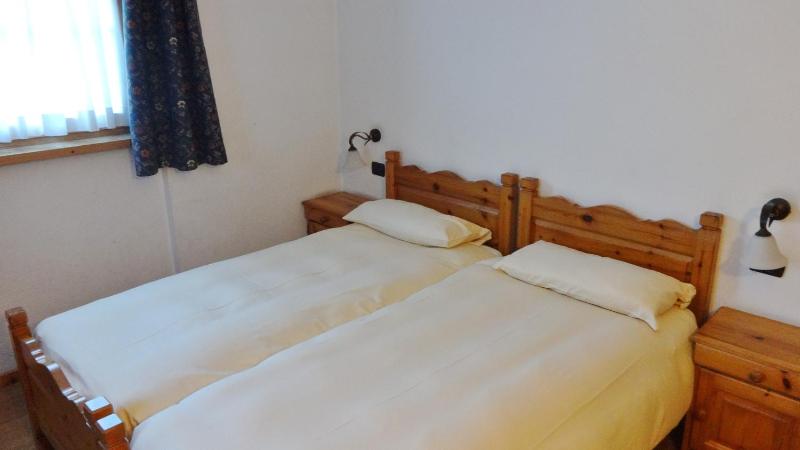 Standard Double Room image 4