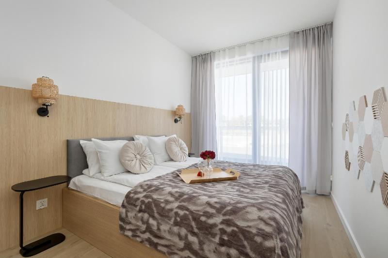 Klimatyzowane Apartamenty Art Lake w Mielnie z Parkingiem i Basenem by Noclegi Renters - image 48