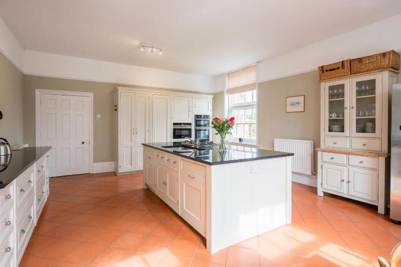 The Old School House Friston - image 9