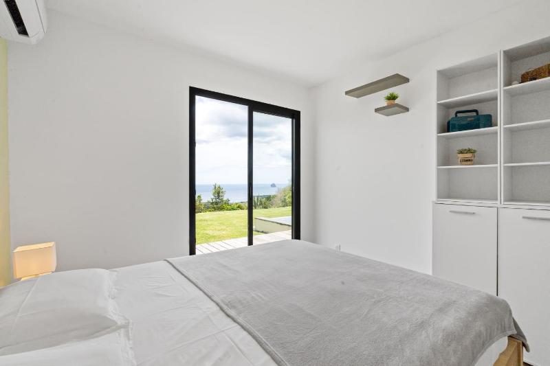 White Dream - image 9