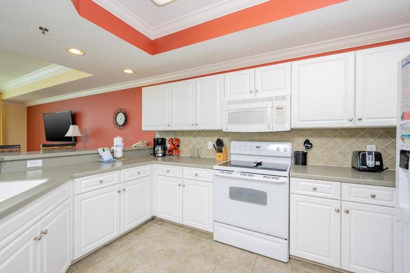 Phoenix IX 606 condo - image 34