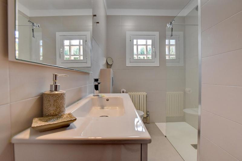 Villa Can Benavent By Slow Villas - image 14
