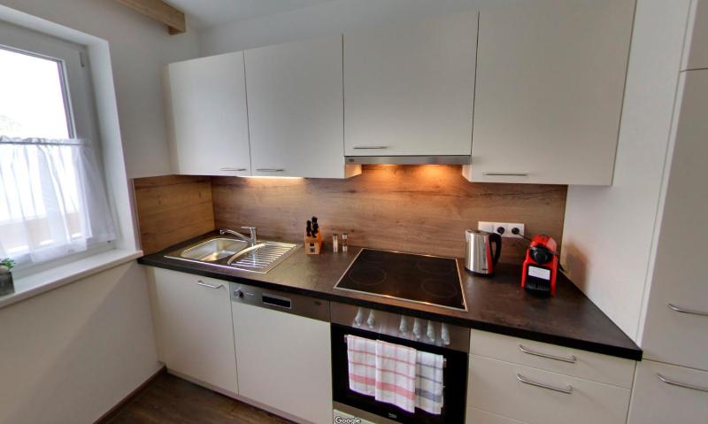 Apartment with Balcony (2 - 3 Adults) image 3