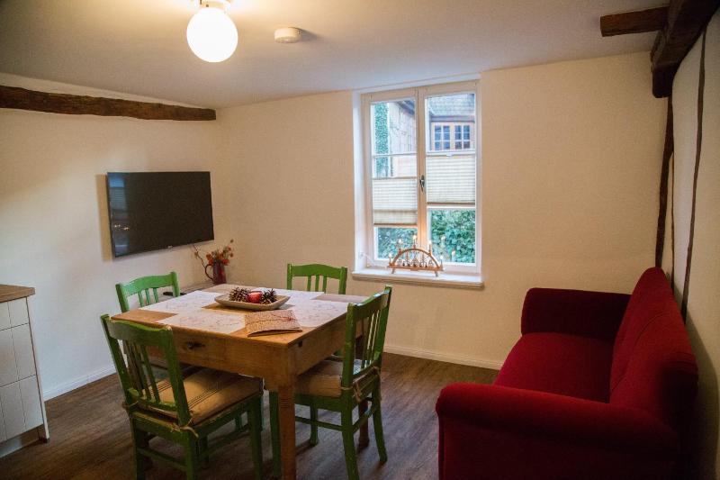 One-Bedroom Apartment image 3