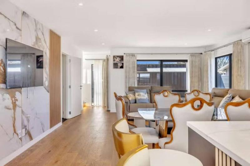 Lake Haven Apartment 3 - modern and popular near lake and town - image 10