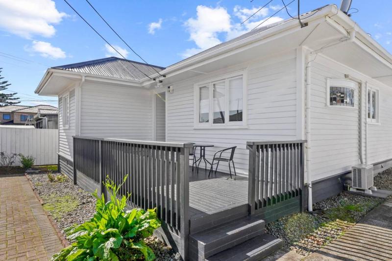 Family Comfort with Aircon Backyard and Parking - image 3