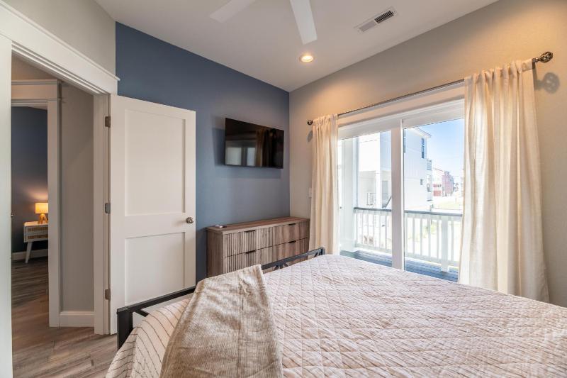 Bikini Bottom - Ocean Breeze Condo Pool Ocean View Pets OK Flex Stays - image 34