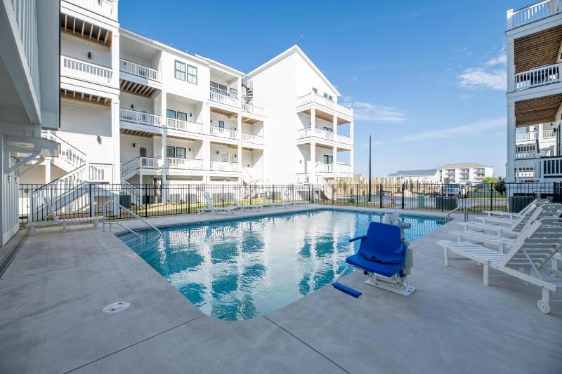 Bikini Bottom - Ocean Breeze Condo Pool Ocean View Pets OK Flex Stays - image 12