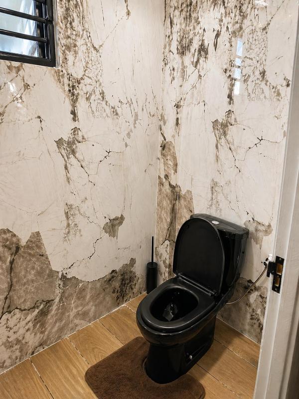 Southgate Residence - image 10