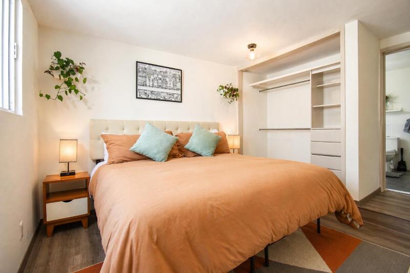It's Always Sunny in this Roma Norte Apartment - image 15
