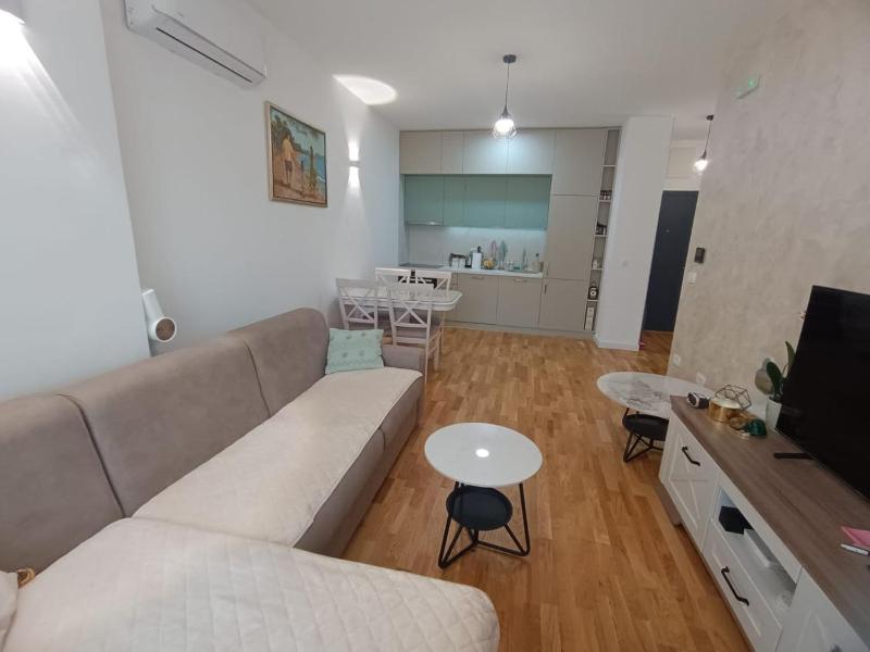 Family Home Apartment - image 7