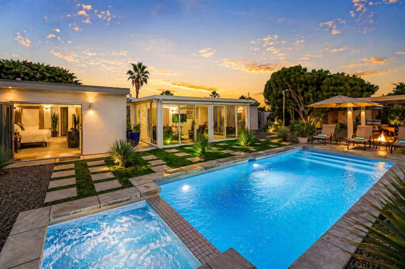 25% Off May Perfect For Families WPool Hot Tub - image 1