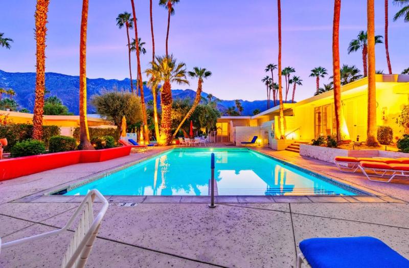 20% Off May 14-17 Amazing Reviews WPool Hot Tub - image 21