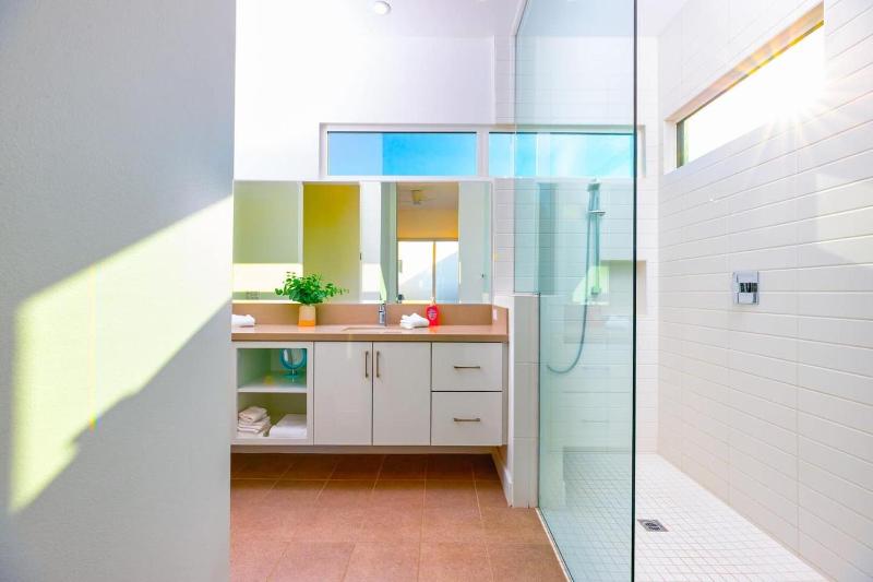 25% Off 7 Nights In May Great For Families 2 Pools - image 8
