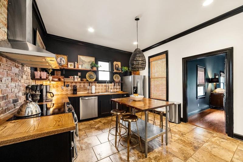 Charming East Nashville Home Mins From Downtown - image 8