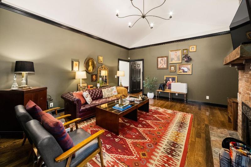 Charming East Nashville Home Mins From Downtown - image 12