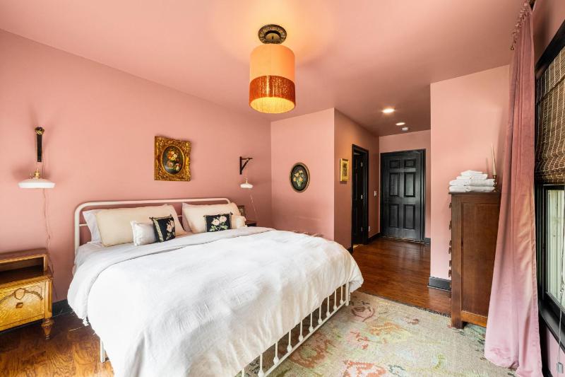 Charming East Nashville Home Mins From Downtown - image 6