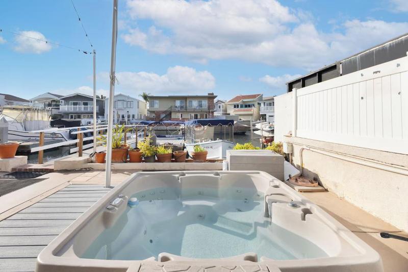 15% Off 30 Stay Amazing Views Private Jacuzzi - image 2