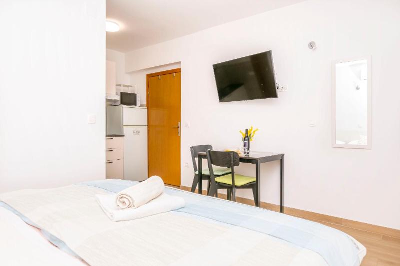 Apartments Mir - image 36