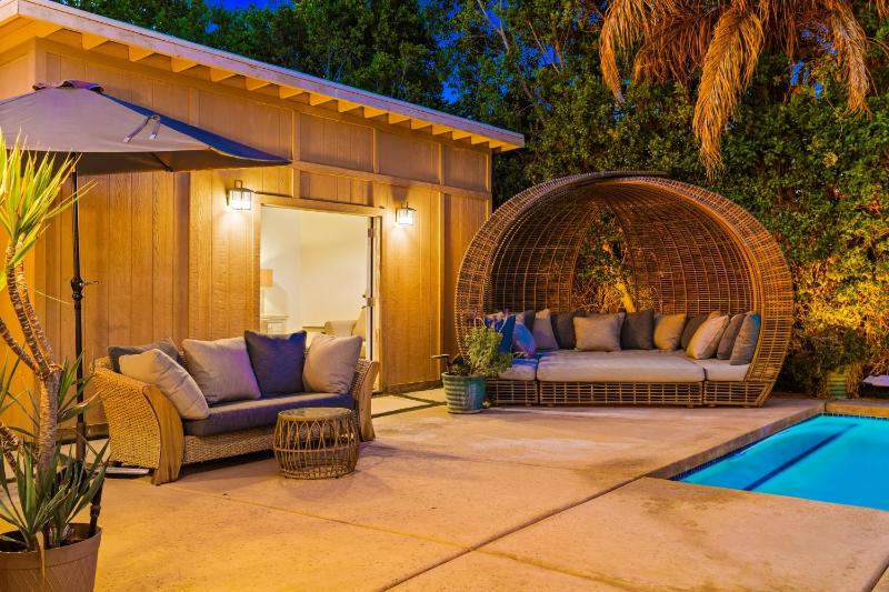 Perfect For Families Great Location-PoolHot Tub - image 29