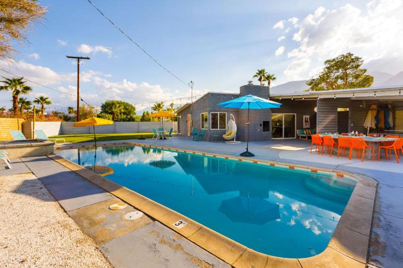 30Stay Resort-Style Backyard PoolSpaLarge Patio - image 23