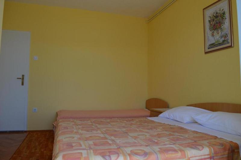 Apartments by the sea Zivogosce - Porat Makarska - 25453 - image 13