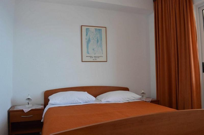 Apartments by the sea Zivogosce - Porat Makarska - 25453 - image 12
