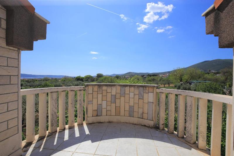 Apartments with parking space Kastel Stari Kastela - 25141 - image 20