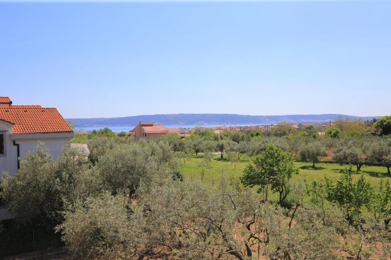 Apartments with parking space Kastel Stari Kastela - 25141 - image 11