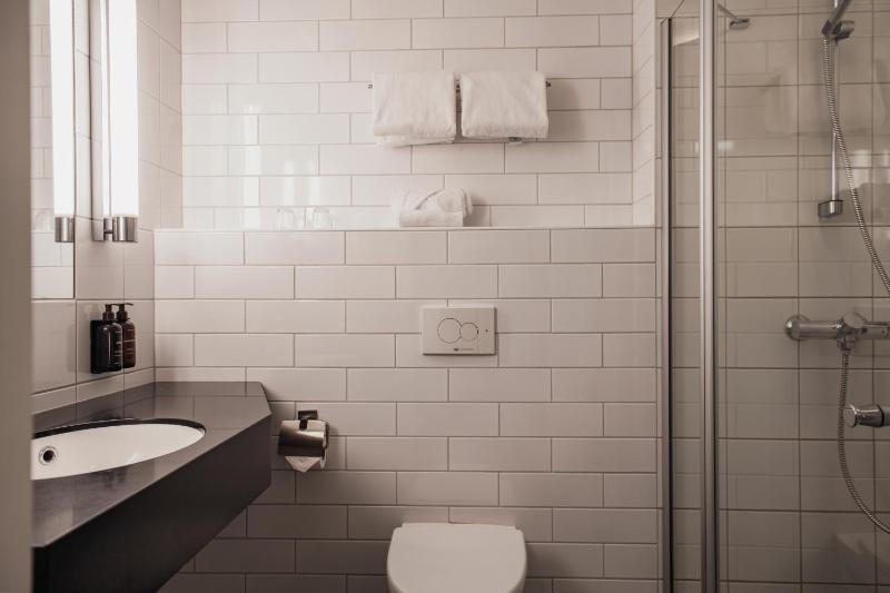 Home Hotel With - image 8