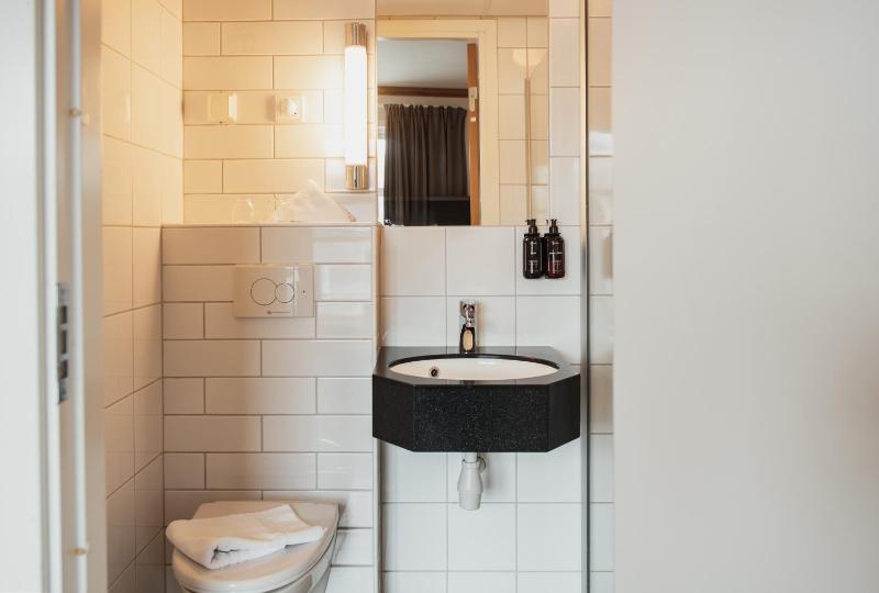 Home Hotel With - image 26