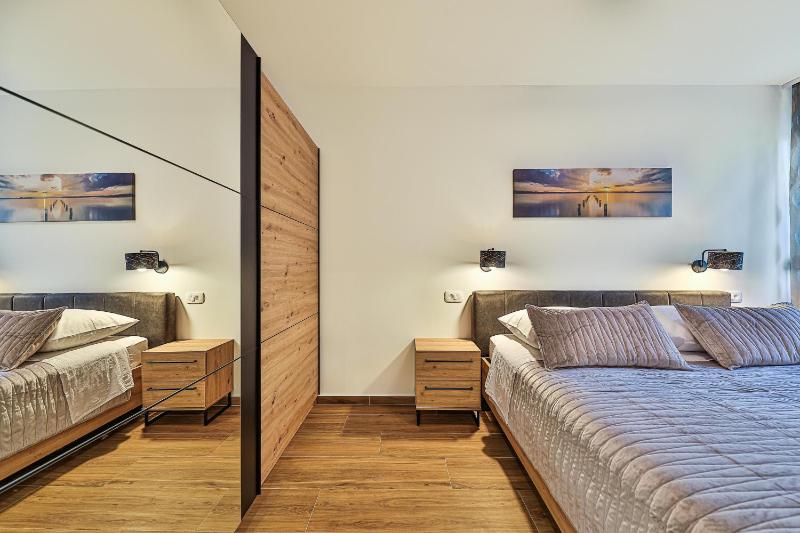 Apartments with WiFi Split - 25546 - image 6