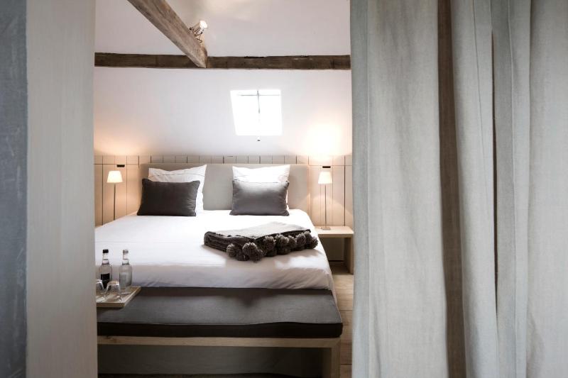 Double Room 2 with Access to Shared Lounge image 2